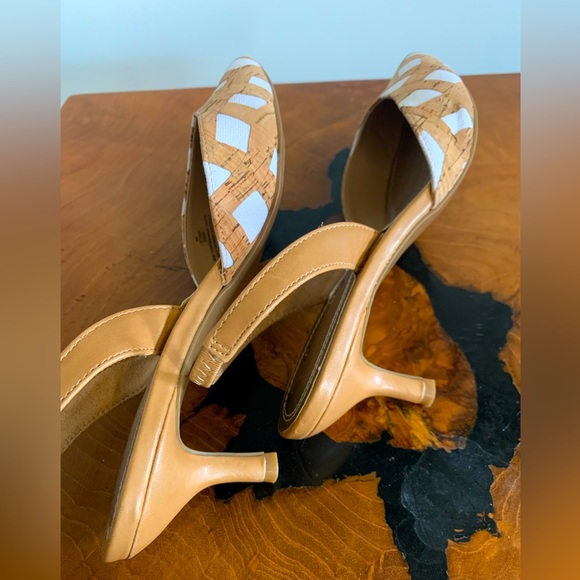 Women's size 6 Amelia Grace heels - Picture 4 of 6